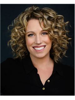 Rachel Deschênes - RE/MAX AVANT TOUT