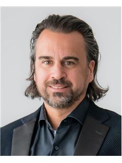Dany M. Leclerc - RE/MAX HORIZON