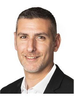 Hussam El-Saadi - RE/MAX ROYAL JORDAN