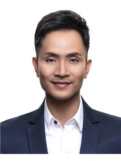 William Pham - RE/MAX 2000