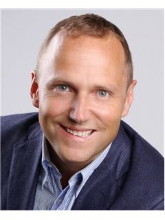 Dave Doucette - RE/MAX 2000