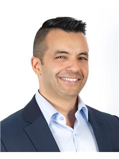 Michel Salomon-Beaudin - RE/MAX CRYSTAL