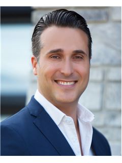 Jonathan D'Auteuil - RE/MAX 2000