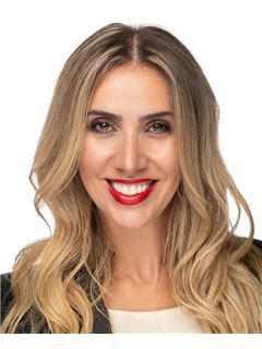 Jessica Bselis - RE/MAX EXCELLENCE