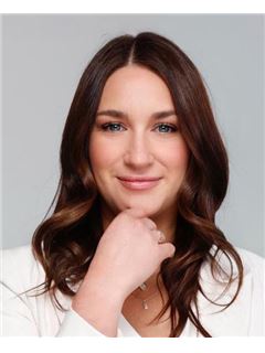 Danika Laramee - RE/MAX DIRECT