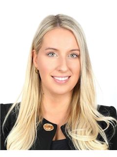 Laurence Lavoie - RE/MAX CRYSTAL