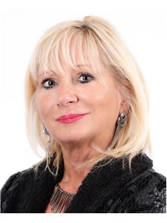 Daniella Lenoir - RE/MAX CRYSTAL
