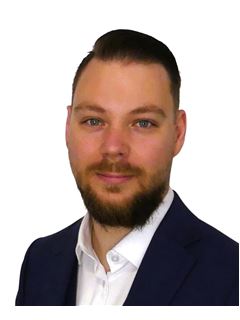 Kevin Pineault - RE/MAX CRYSTAL