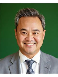 Borin Khy - RE/MAX CRYSTAL