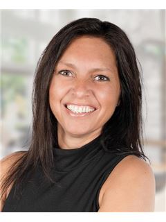 Michele St-Pierre - RE/MAX CRYSTAL