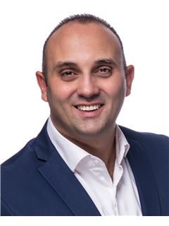 Hadi Mouawad - RE/MAX 2000