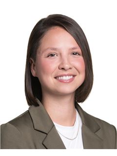 Elyse Martin - RE/MAX RENAISSANCE