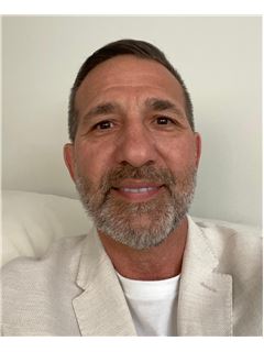 Vito Rania - RE/MAX ROYAL JORDAN