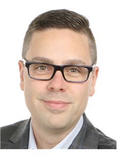 Carlo Calabrese - RE/MAX HARMONIE