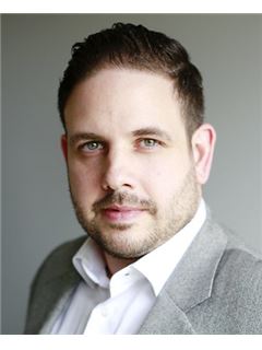 Vincenzo Crescenzi - RE/MAX EXCELLENCE