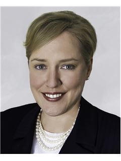 Celia Brouillette - RE/MAX 2000