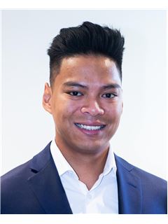 Danai Menard - RE/MAX ROYAL JORDAN