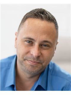 Maxime Desrosiers - RE/MAX D'ICI