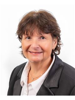 Sylvie Rudolph - RE/MAX 2000