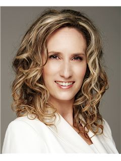 Melissa Proulx - RE/MAX 2001