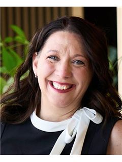 Cynthia Couture - RE/MAX DU CARTIER BONJOUR