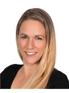 Melanie Benoit - RE/MAX DU CARTIER BONJOUR
