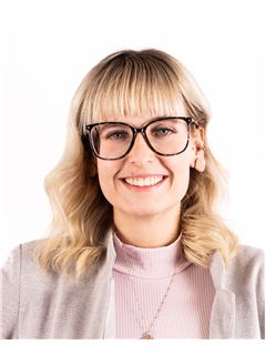 Karianne Lévesque - RE/MAX ROYAL JORDAN