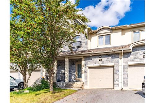 Residential - Two Level House - Aylmer, Canada - Canada