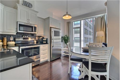 Residential - Condo/Apartment - Montréal (Ville-Marie), Canada - Canada