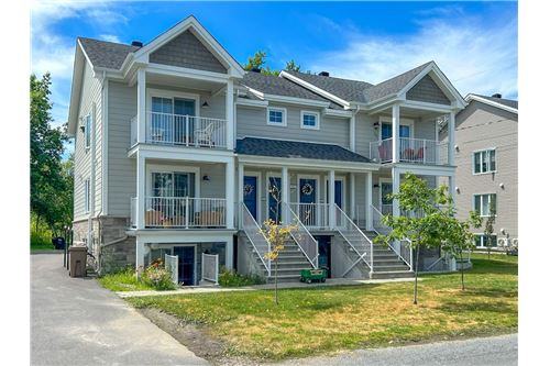 Residential - Condo/Apartment - Saint-Lazare, Canada - Canada