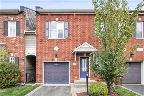 Residential - Two Level House - Chomedey (Laval), Canada - Canada