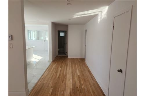 Residential - Condo/Apartment - Saint-Laurent, Canada - Canada