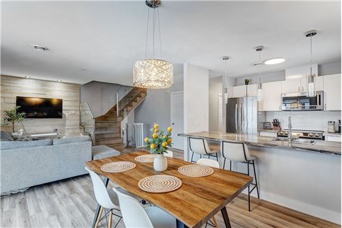 Residential - Condo/Apartment - La Prairie, Canada - Canada