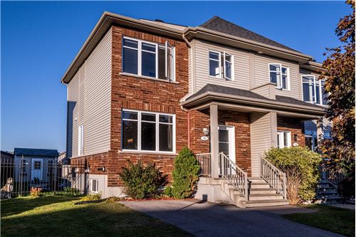 Residential - Two Level House - Saint-Constant, Canada - Canada
