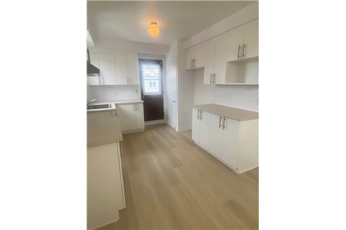 Residential - Condo/Apartment - LaSalle, Canada - Canada