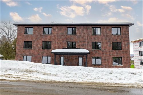 Residential - Condo/Apartment - Magog, Canada - Canada