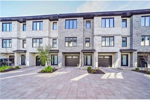Residential - Two Level House - Vaudreuil-Dorion, Canada - Canada