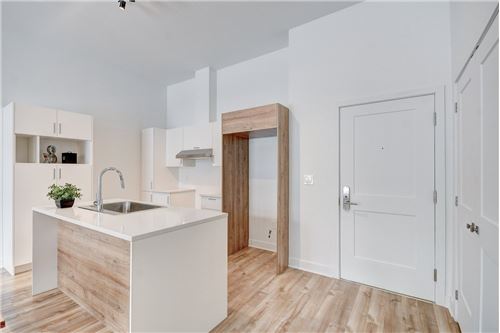 Residential - Condo/Apartment - Candiac, Canada - Canada