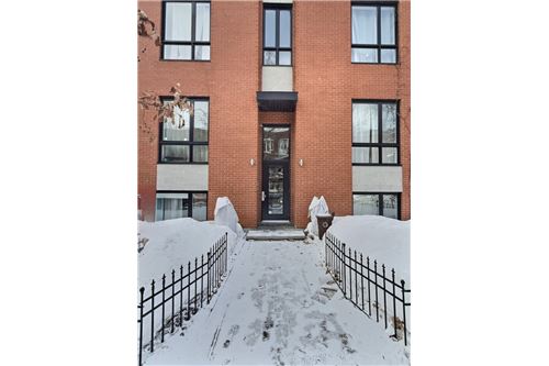 Residential - Condo/Apartment - Montréal (Ville-Marie), Canada - Canada