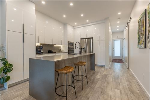 Residential - Condo/Apartment - Saint-Henri/Petite bourgogne, Canada - Canada