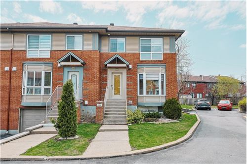 Residential - Two Level House - Dollard-des-Ormeaux, Canada - Canada