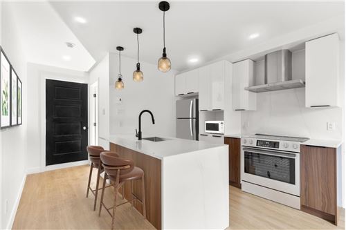 Residential - Condo/Apartment - Montréal (Ville-Marie), Canada - Canada