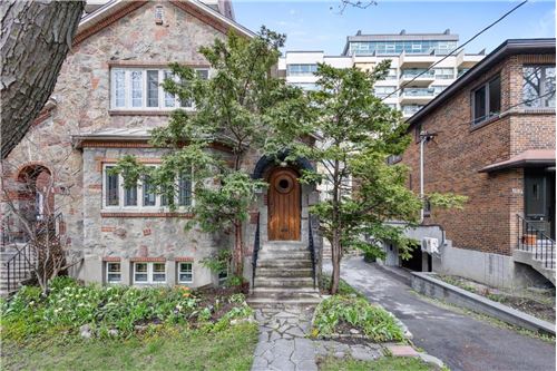 Residential - Condo/Apartment - Montréal (Hampstead), Canada - Canada