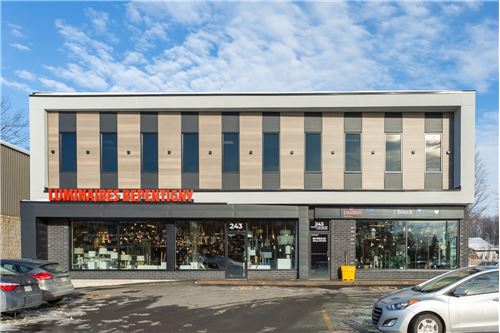 Commercial - Investment - Repentigny, Canada - Canada