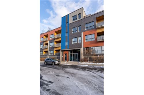 1100 Rue de Port-Royal E.  -  Ahuntsic-Cartierville (Montréal), Canada
