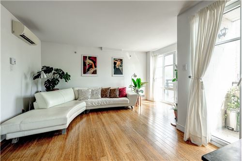 3990 Rue Jarry E.  -  Saint-Michel, Canada