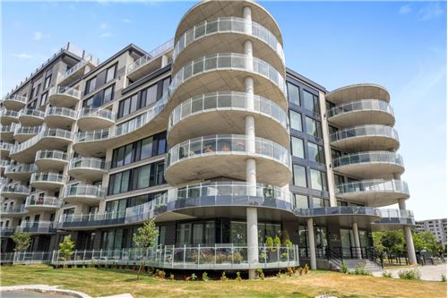 Residential - Condo/Apartment - Pointe-Claire, Canada - Canada