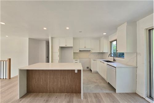 Residential - Condo/Apartment - Sainte-Rose (Laval), Canada - Canada