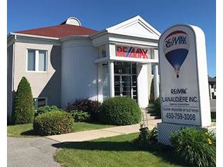 Office of RE/MAX PRESTIGE - Saint-Charles-Borromée