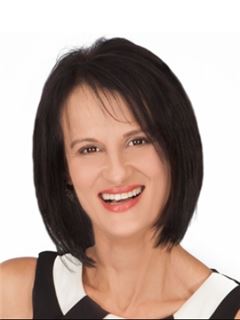Associate - Suzette von Benecke - RE/MAX Town and Country (Krugersdorp)